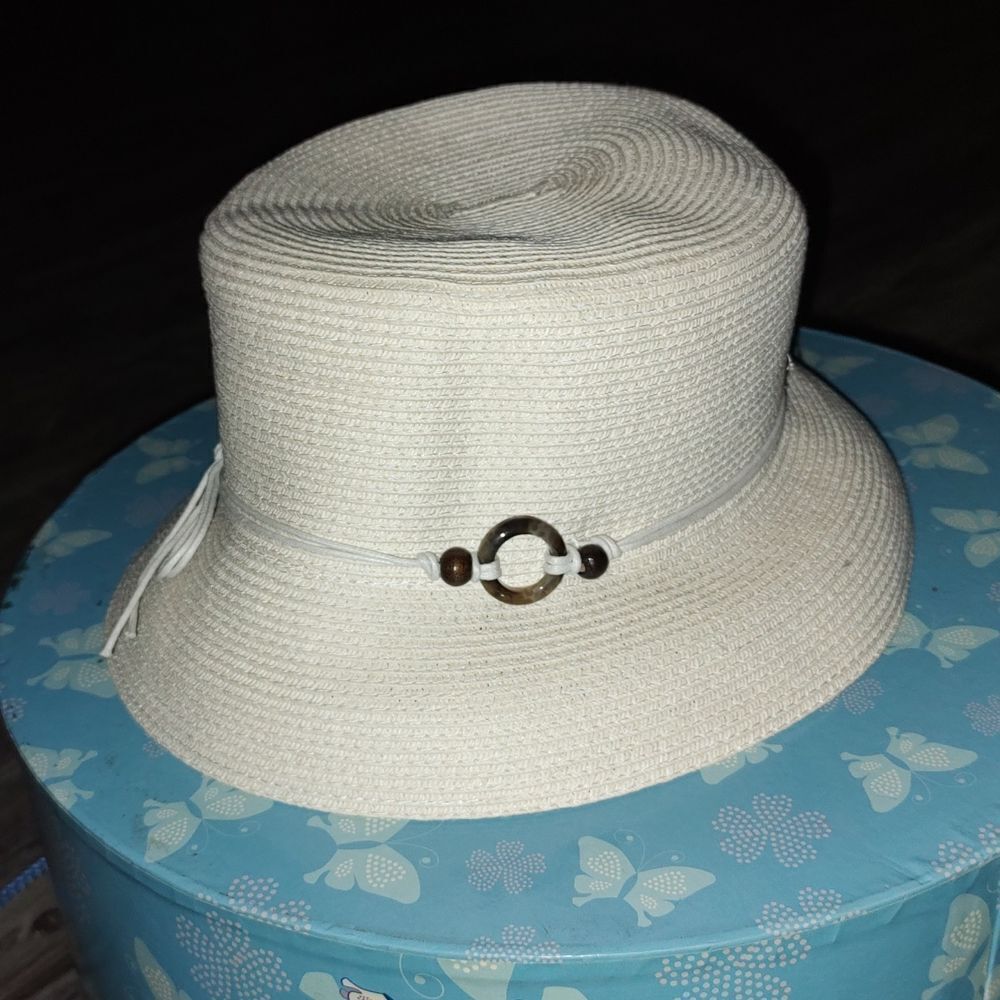 Croft & Barrows bucket hat